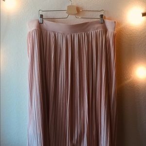 Rose Pink Pleated Skirt